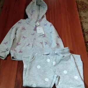 NWT H&M 18-24 Months 2T Outfit, Girls Gray Zip Up Unicorn Hoodie & Joggers Set